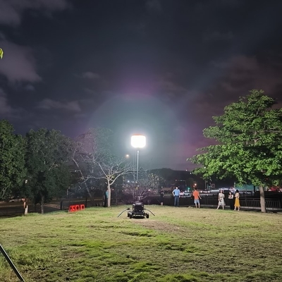 IP65 resistente al agua 500W 800W 1400W Luces móviles de globo solar portátil generador de luz de la torre de trabajo LED