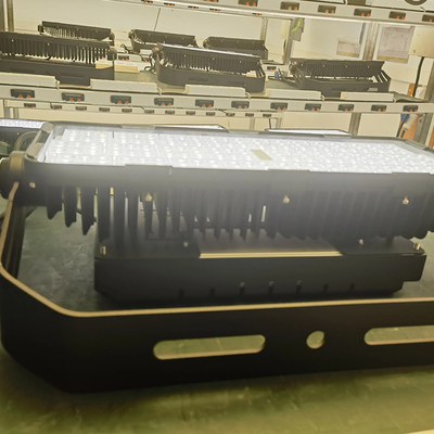 AC100 - 277V Luz de inundación LED de mástil alto Ángulos ajustables Luces de inundación LED marinas