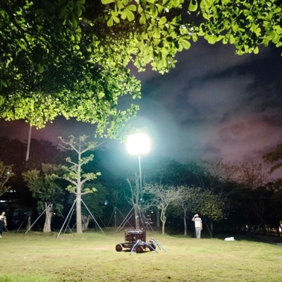 Torre de luz portátil de acero inoxidable de 800W LED para iluminación de construcción