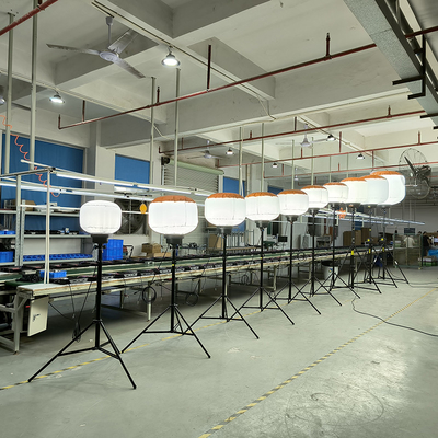 Luz de trabajo portátil versátil 700Watt Balón LED Torre de luz para el mantenimiento de la carretera